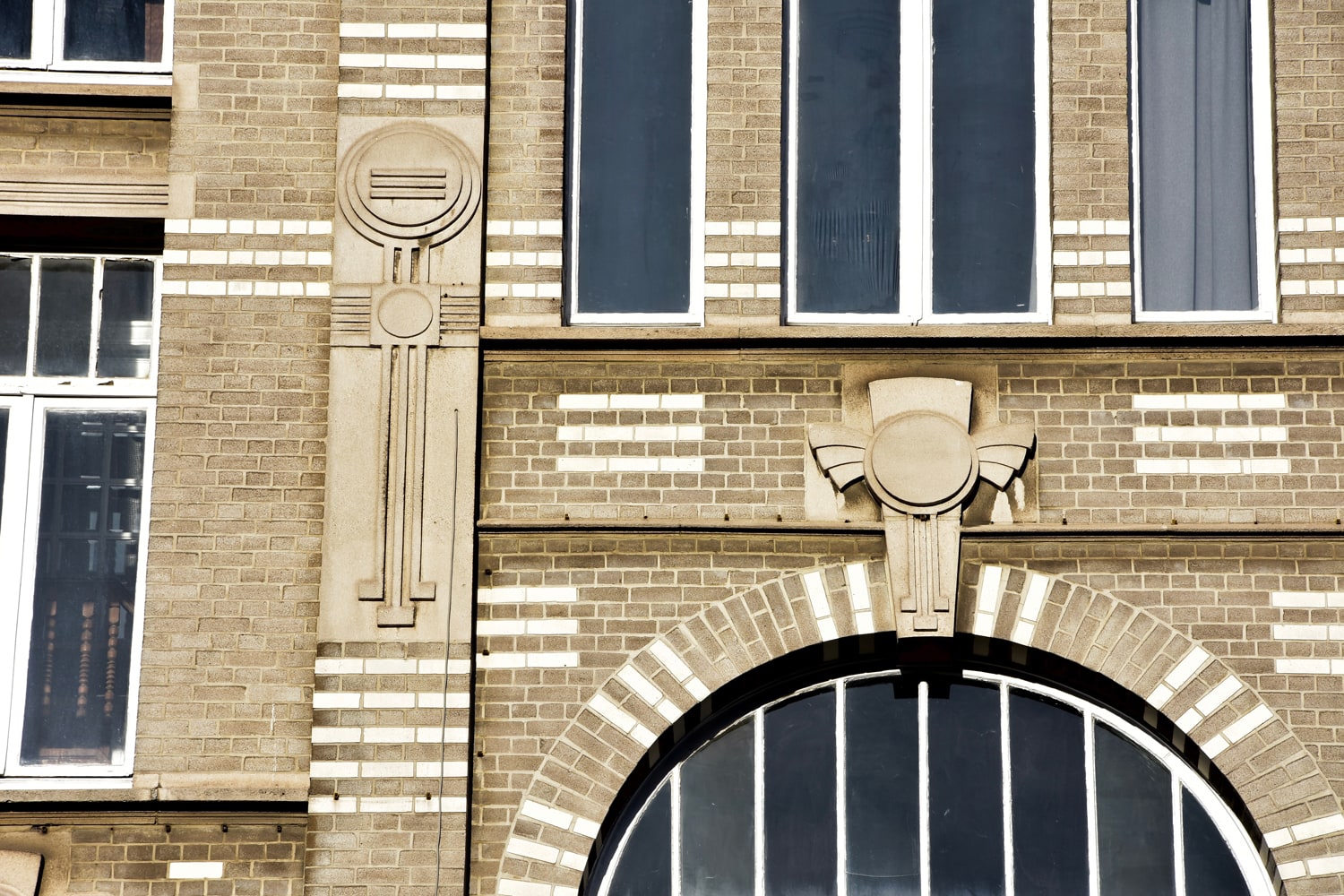 Geometric Art Nouveau bourgeois house Admirable Art Nouveau