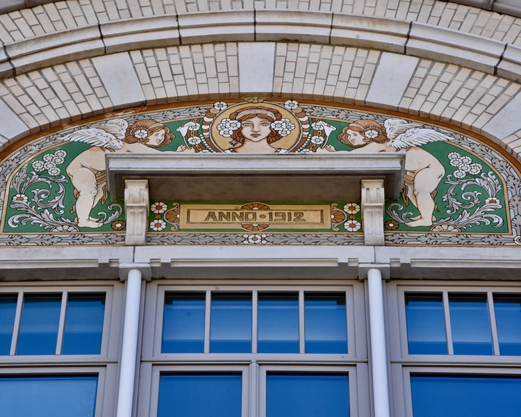 Art Nouveau-Classic House