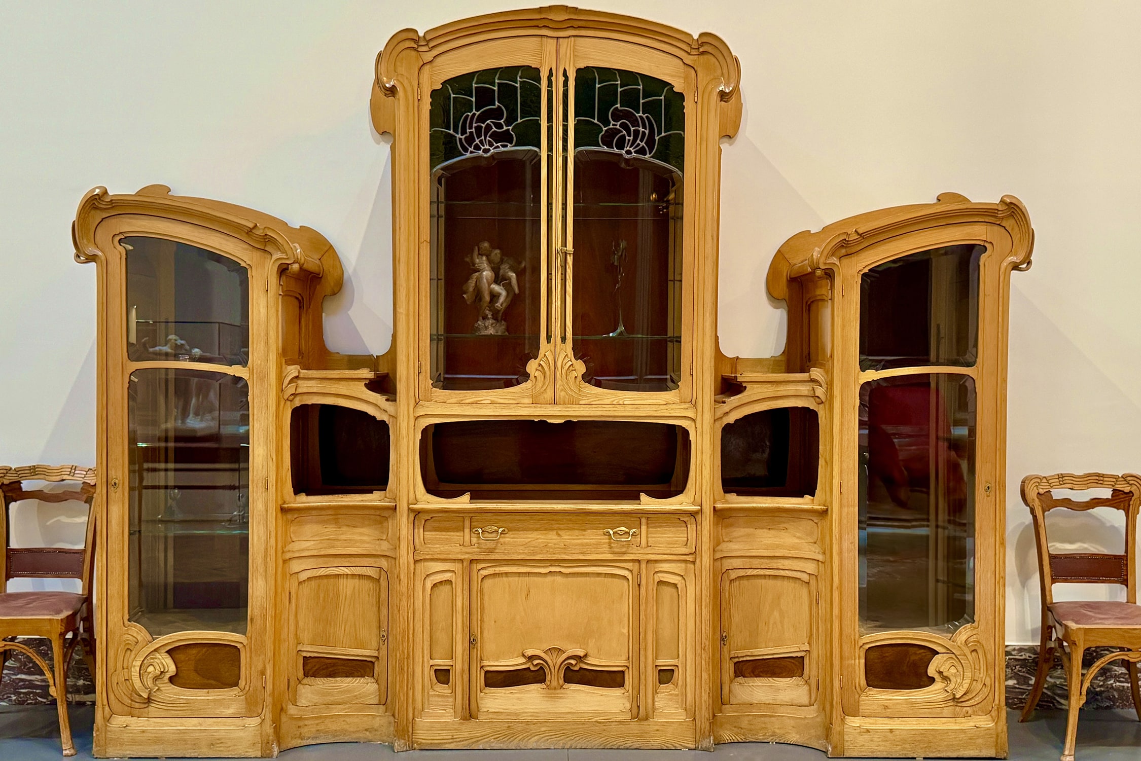 BRU87 L'Art Nouveau exposé au MRAH